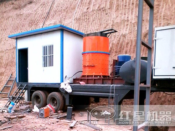 復(fù)合式破碎機(jī)生產(chǎn)現(xiàn)場 復(fù)合式破碎機(jī)生產(chǎn)現(xiàn)場