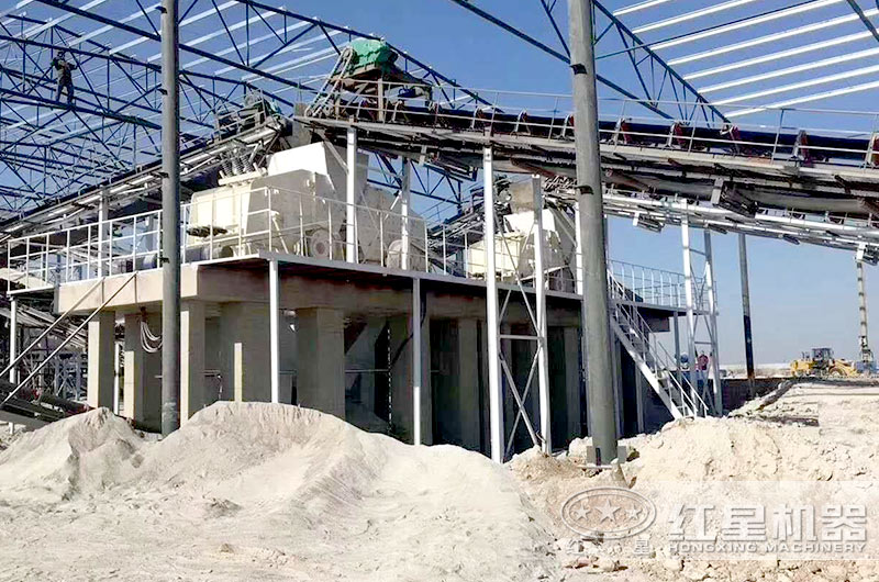 白云石破碎生產現(xiàn)場實拍圖