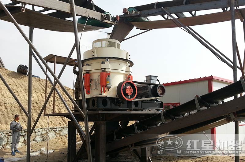時產(chǎn)200噸混凝土碎石生產(chǎn)線現(xiàn)場實拍圖