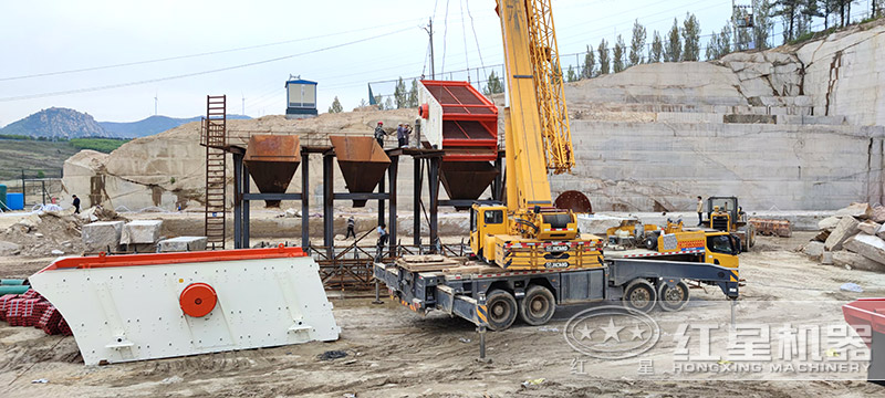砂石場(chǎng)不斷發(fā)展起來，碎石機(jī)器需求大