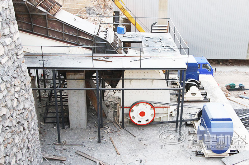 錘破制砂機生產現(xiàn)場實拍