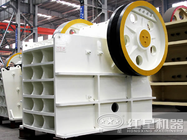 紅星鄂式破碎機展示