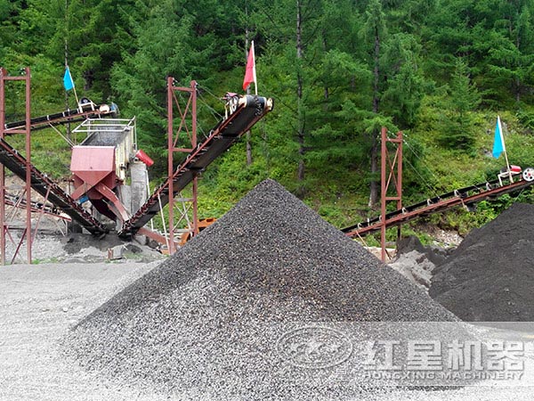 機制砂生產(chǎn)加工現(xiàn)場 機制砂生產(chǎn)加工現(xiàn)場