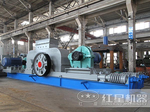 雙輥破碎機(jī)生產(chǎn)車間