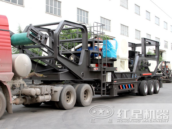 車載移動碎石機發(fā)貨圖 車載移動碎石機發(fā)貨圖