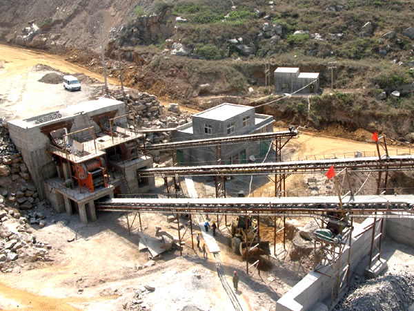 河南洛陽玄武巖破碎現(xiàn)場(chǎng)