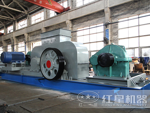 固體瀝青塊對輥破碎機(jī)