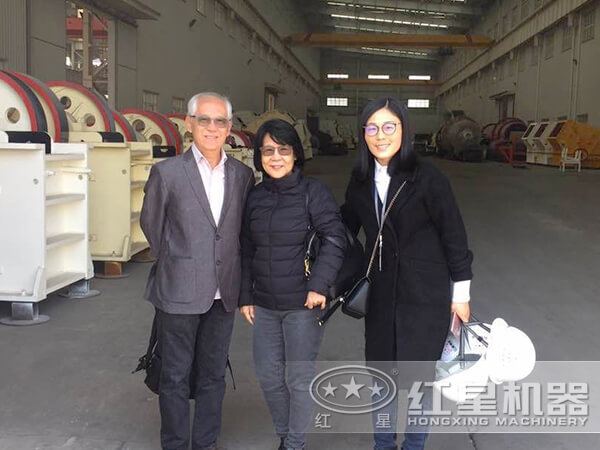 用戶來(lái)廠參觀試機(jī) 用戶來(lái)廠參觀試機(jī)