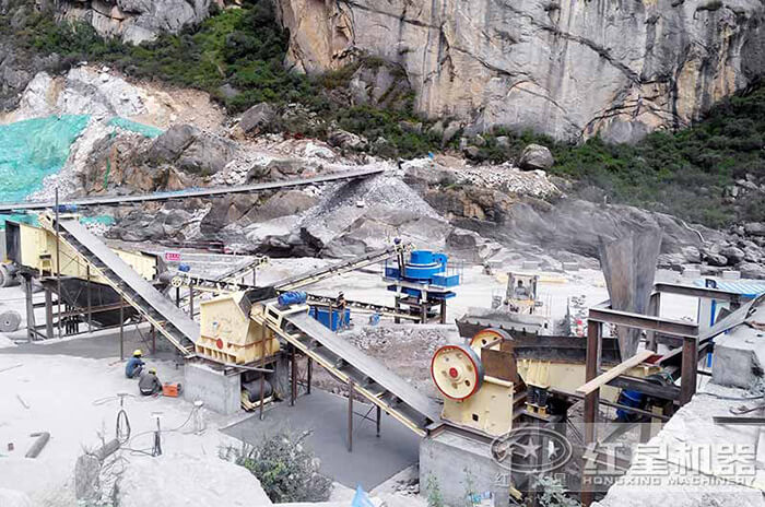 制砂機(jī)客戶作業(yè)現(xiàn)場(chǎng) 制砂機(jī)客戶作業(yè)現(xiàn)場(chǎng)