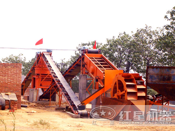 濕法制砂現(xiàn)場(chǎng) 濕法制砂現(xiàn)場(chǎng)