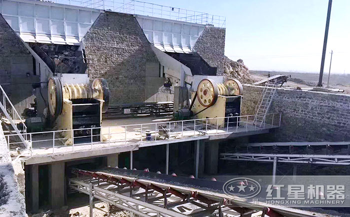 細(xì)顎破碎機(jī)客戶現(xiàn)場(chǎng) 細(xì)顎破碎機(jī)客戶現(xiàn)場(chǎng)