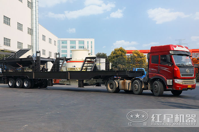 移動(dòng)制砂機(jī)發(fā)貨現(xiàn)場(chǎng) 移動(dòng)制砂機(jī)發(fā)貨現(xiàn)場(chǎng)