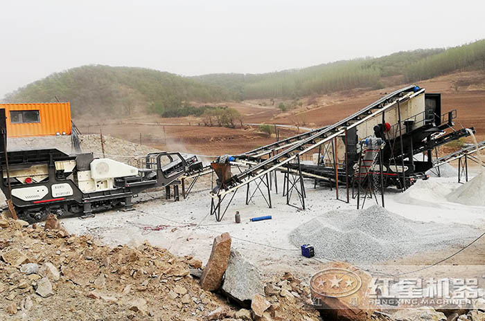 紅星移動(dòng)式六九機(jī)作業(yè)現(xiàn)場(chǎng) 紅星移動(dòng)式六九機(jī)作業(yè)現(xiàn)場(chǎng)