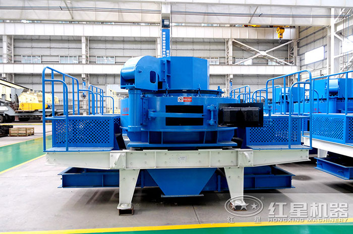 青石制砂機設(shè)備生產(chǎn)車間