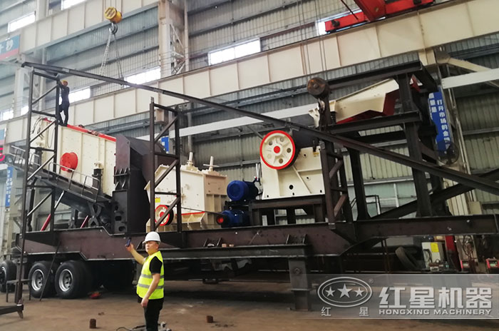 四合一設(shè)備的鑄造車間 四合一設(shè)備的鑄造車間