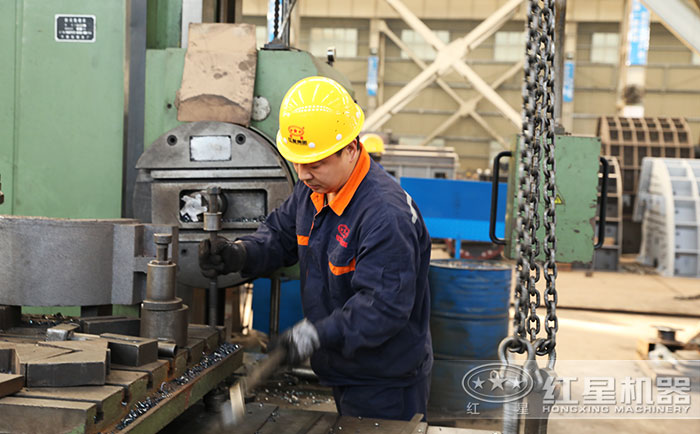 紅星機器專業(yè)化生產(chǎn)加工車間 紅星機器專業(yè)化生產(chǎn)加工車間