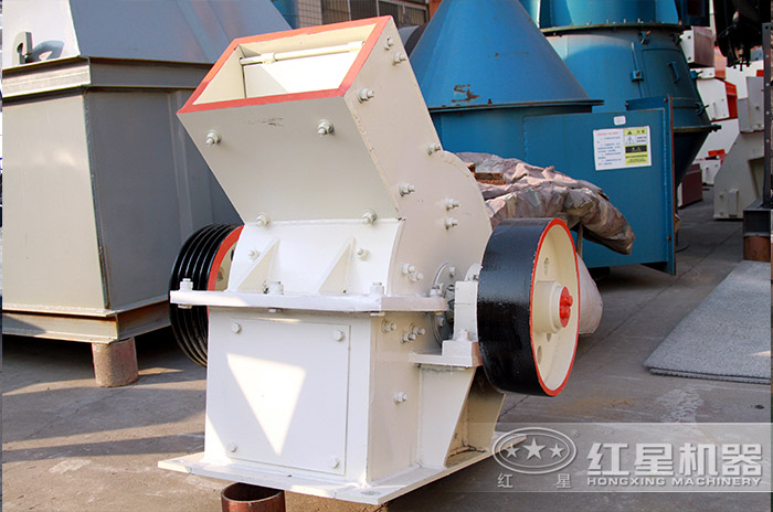 錘式制砂機一次破碎成型，節(jié)省企業(yè)設備投資