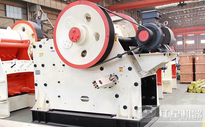 新型顎式破碎機(jī)設(shè)備展示 新型顎式破碎機(jī)設(shè)備展示