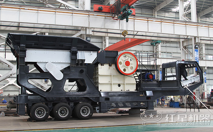流動(dòng)式的69顎式破石機(jī)生產(chǎn)車間 流動(dòng)式的69顎式破石機(jī)生產(chǎn)車間