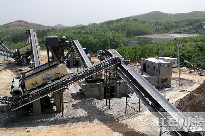 砂石生產(chǎn)線現(xiàn)場(chǎng)
