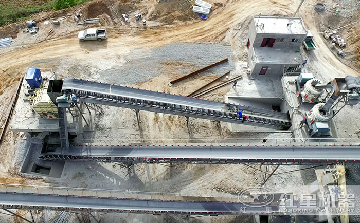 石子破碎加工現(xiàn)場全景俯瞰圖 石子破碎加工現(xiàn)場全景俯瞰圖