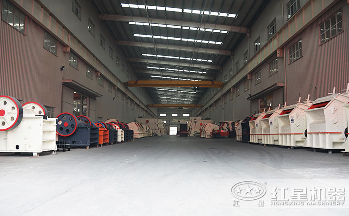 破碎石機(jī)直銷廠家設(shè)備展示 破碎石機(jī)直銷廠家設(shè)備展示