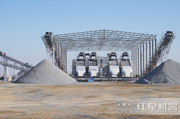 大型砂石加工現(xiàn)場(chǎng)