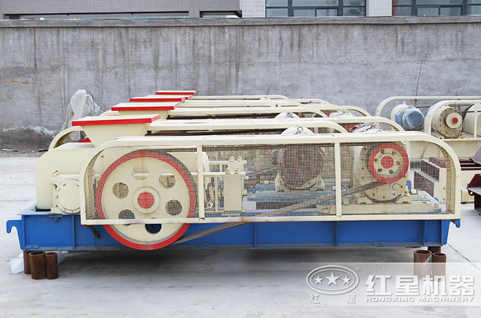 對(duì)輥式破碎機(jī)設(shè)備，價(jià)格優(yōu)惠