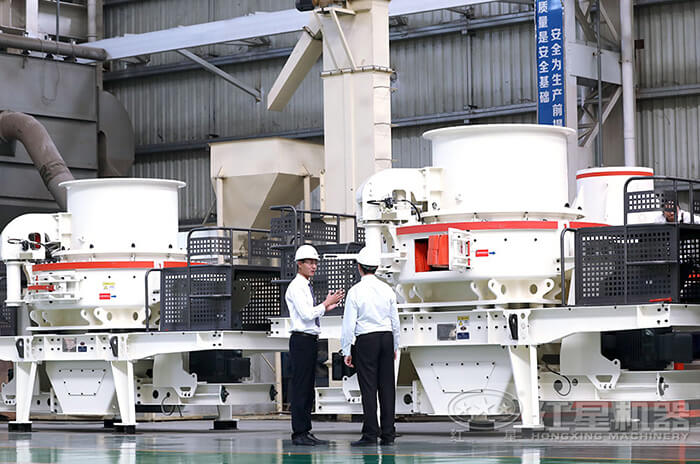 客戶到紅星機(jī)器廠區(qū)參觀