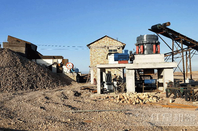 可加工河卵石的圓錐破碎機(jī)搭建現(xiàn)場(chǎng) 可加工河卵石的圓錐破碎機(jī)搭建現(xiàn)場(chǎng)