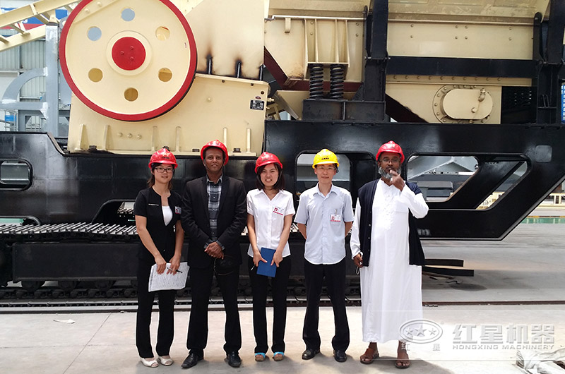 與國外合作用戶合影留念 與國外合作用戶合影留念