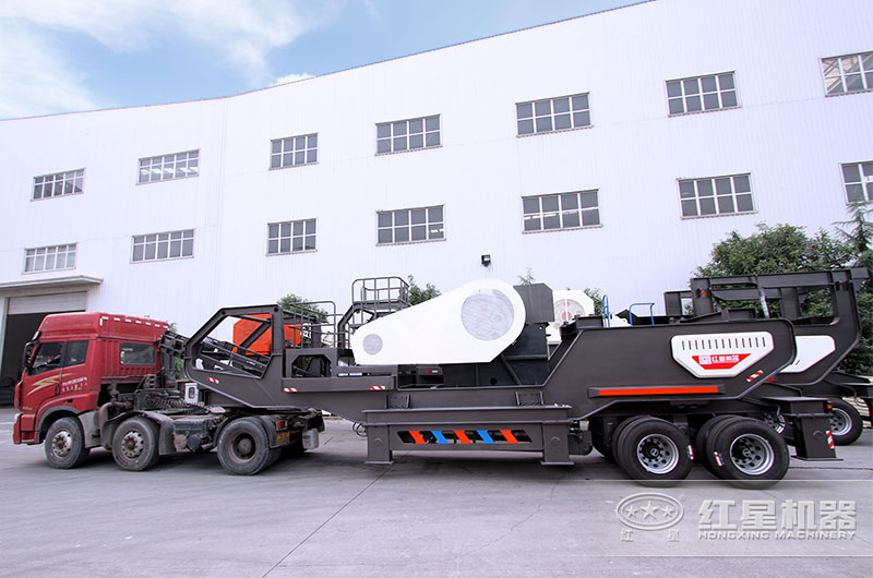 移動混凝土破碎設備發(fā)貨