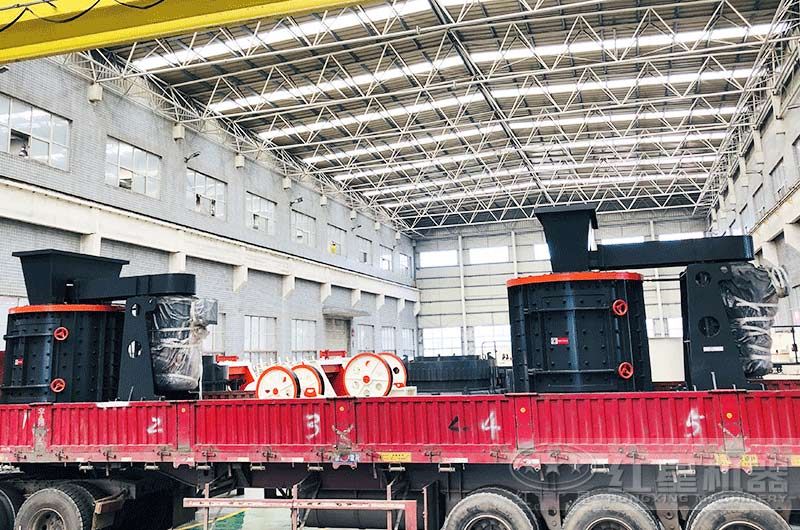 紅星機(jī)器廠區(qū)發(fā)貨