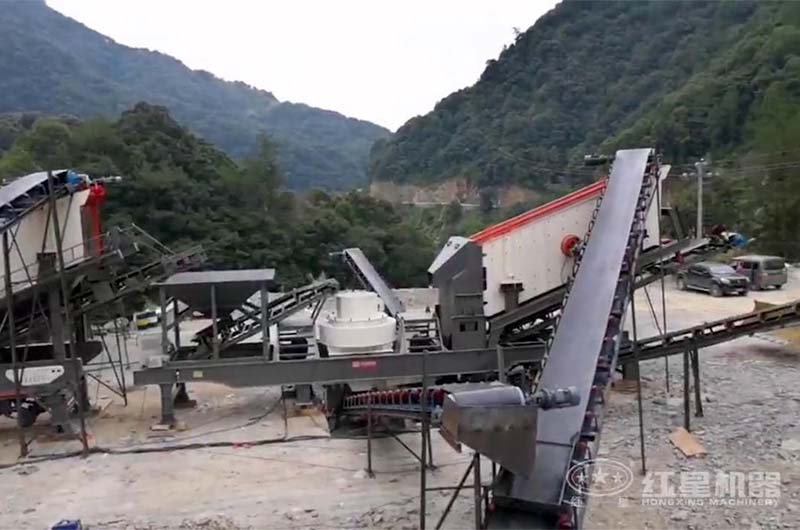 移動(dòng)制砂機(jī)一體機(jī)現(xiàn)場(chǎng)實(shí)拍