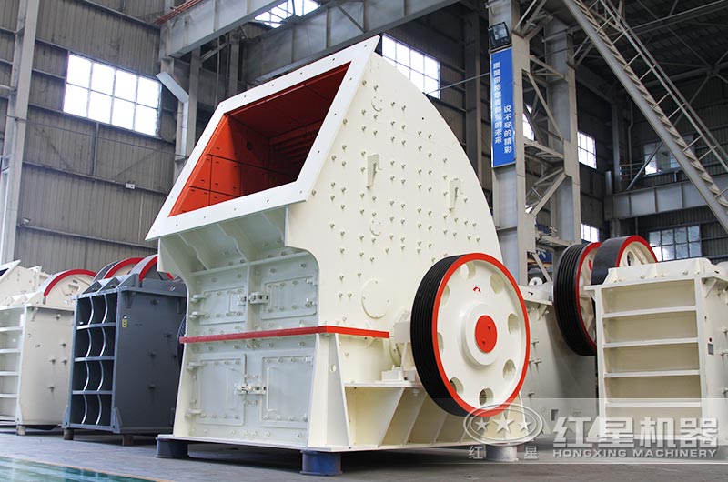 錘式碎煤機生產(chǎn)車間實拍