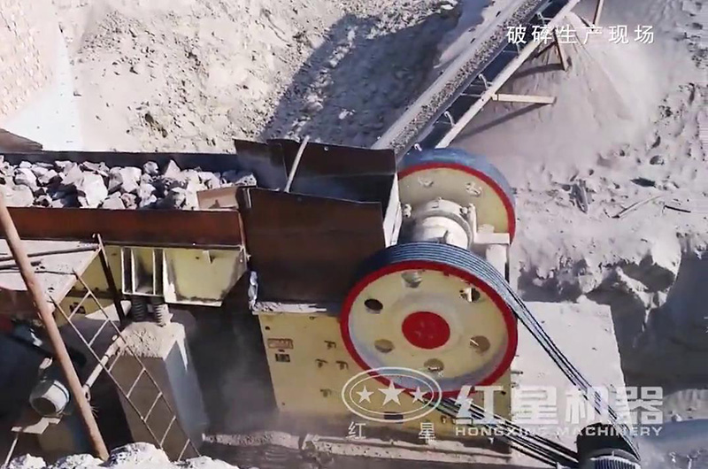 鄂式破碎機設(shè)備粗破中的佼佼者