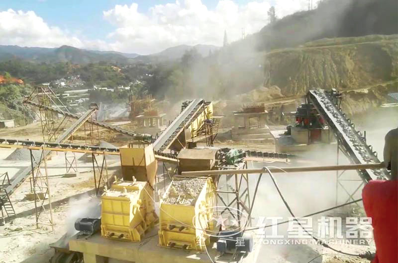 600t/h硅礦反擊式板錘制砂機生產(chǎn)現(xiàn)場