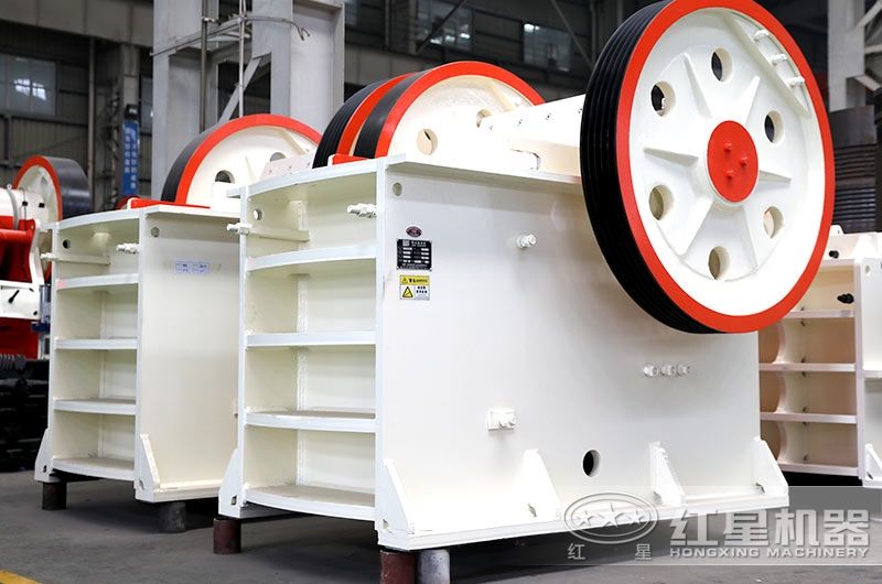 細(xì)顎破碎機250×1200型圖片展示 細(xì)顎破碎機250×1200型圖片展示