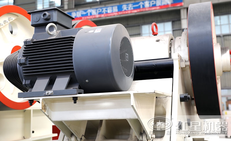 細(xì)顎破碎機250×1200電機 細(xì)顎破碎機250×1200電機