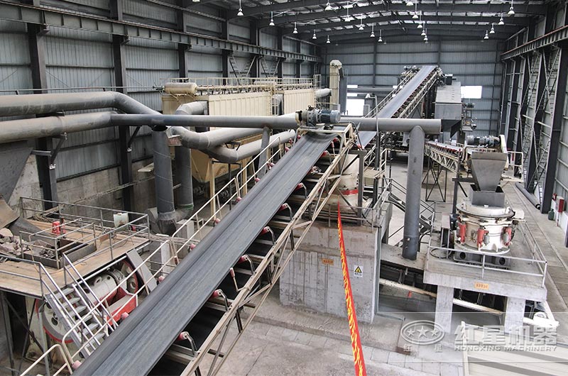 每小時一百方碎石機(jī)作業(yè)現(xiàn)場